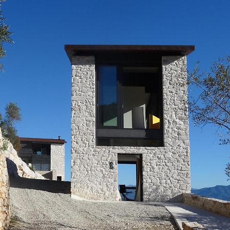 Villetta Farfallina "The Unique Property In The World With An Openable Roof" Lucca Exteriör bild