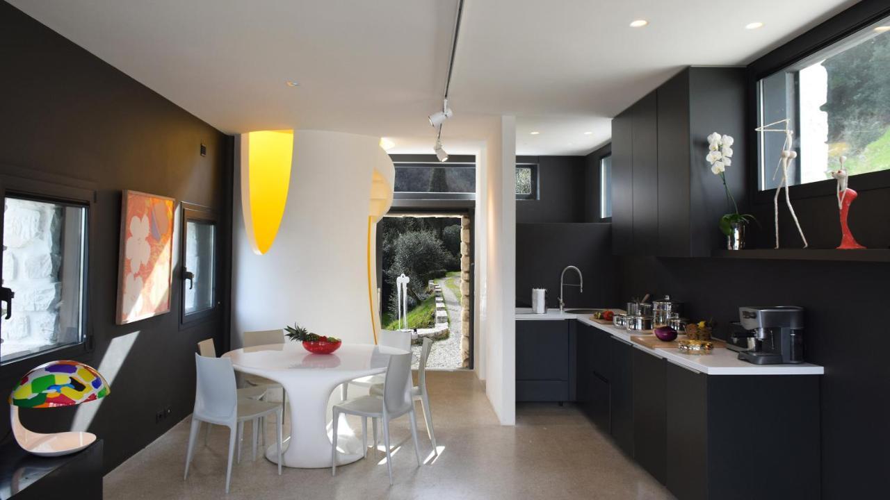 Villetta Farfallina "The Unique Property In The World With An Openable Roof" Lucca Exteriör bild