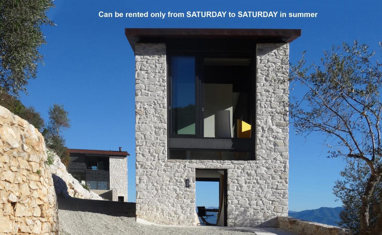 Villetta Farfallina "The Unique Property In The World With An Openable Roof" Lucca Exteriör bild