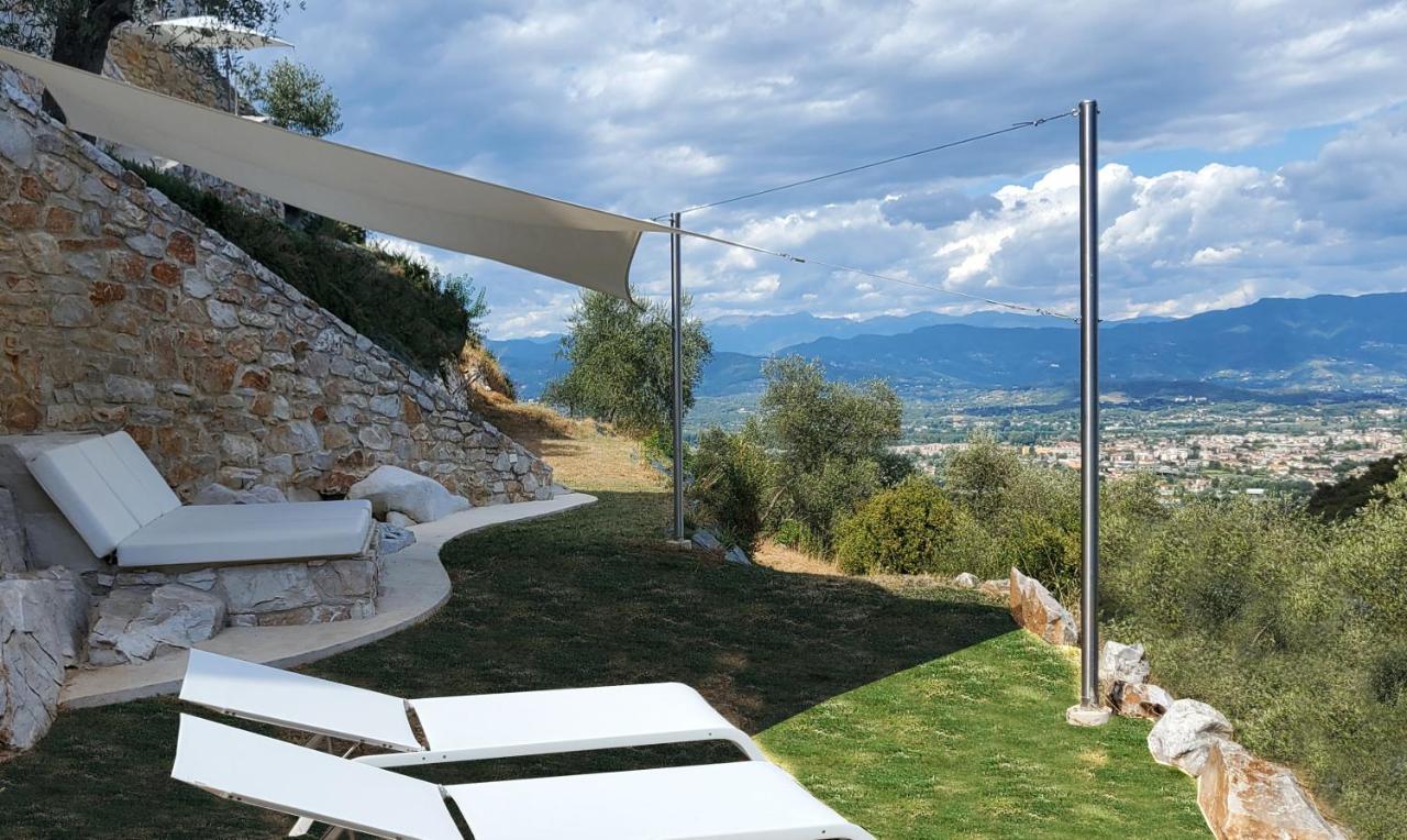 Villetta Farfallina "The Unique Property In The World With An Openable Roof" Lucca Exteriör bild