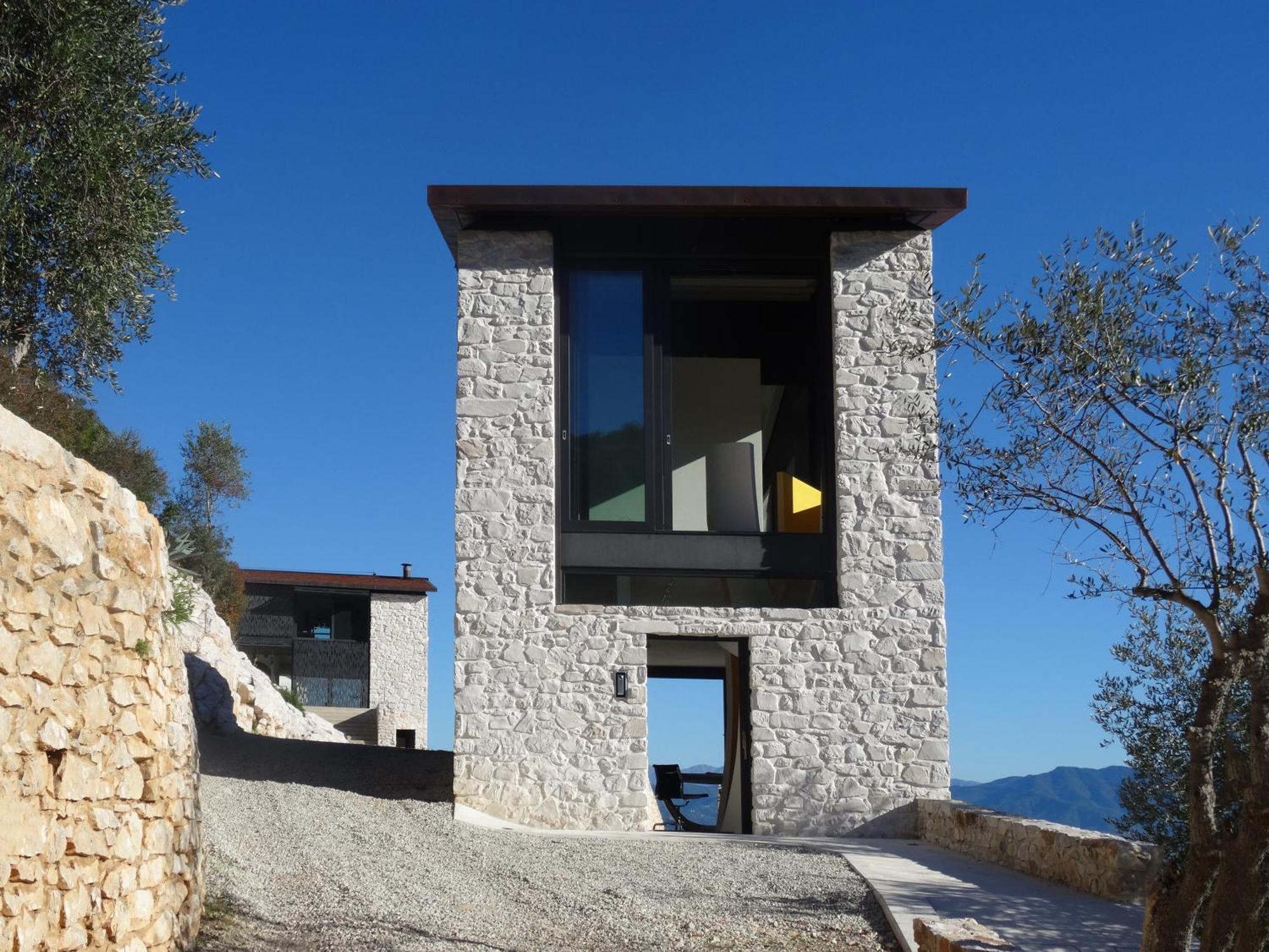 Villetta Farfallina "The Unique Property In The World With An Openable Roof" Lucca Exteriör bild